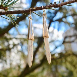 New Turquoise Howlite tribal‎ spike bullet earrings